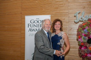 Funeral_flowers_class